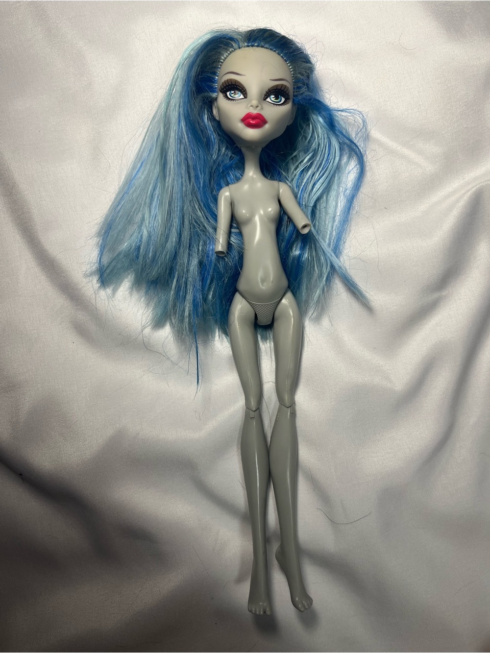 Monster High Ghoulia Yelps Dead Tired Doll 2008 G1 Nude Missing Arm Hands